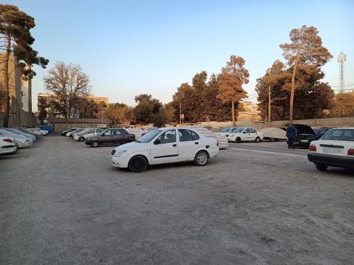 عکس پارکینگ عمومی 