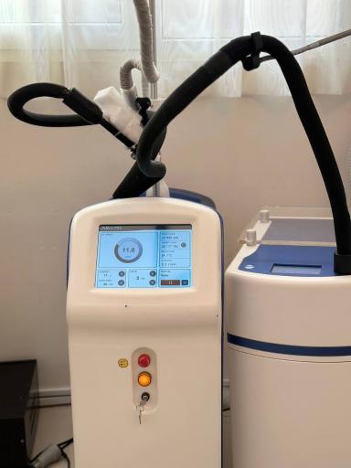 عکس کلینیک زیبایی و لیزر بهرو