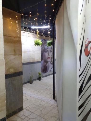 عکس سالن آرایش و زیبایی آفرینش