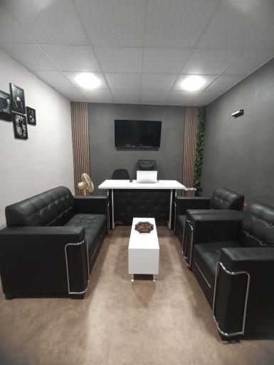 عکس استودیو عکس و فیلم آداک