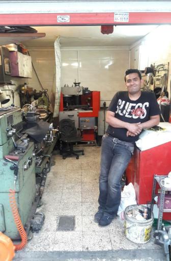 عکس تراشکاری صنعت کار