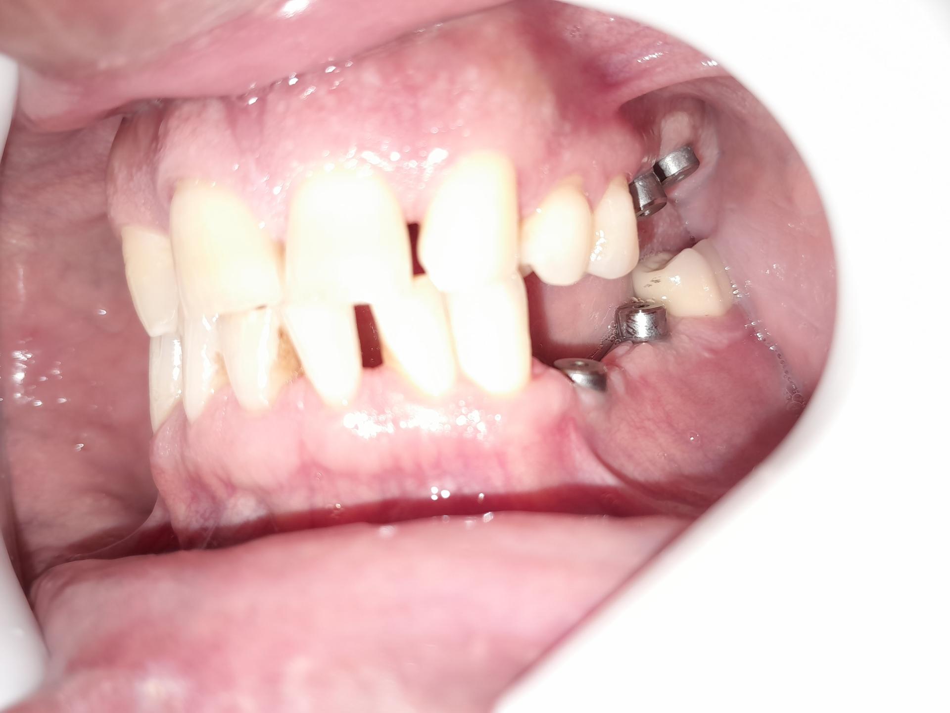 عکس دندانپزشکی شبانه روزی  ساوا