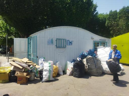 عکس غرفه بازیافت بوستان ایثار