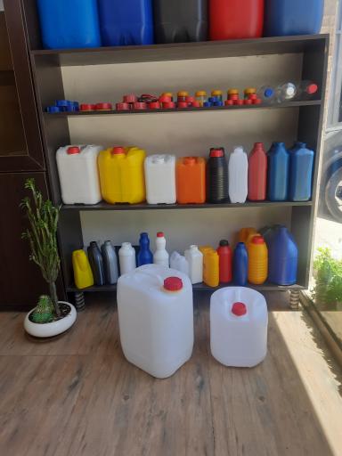 عکس پلاستیک جعفری