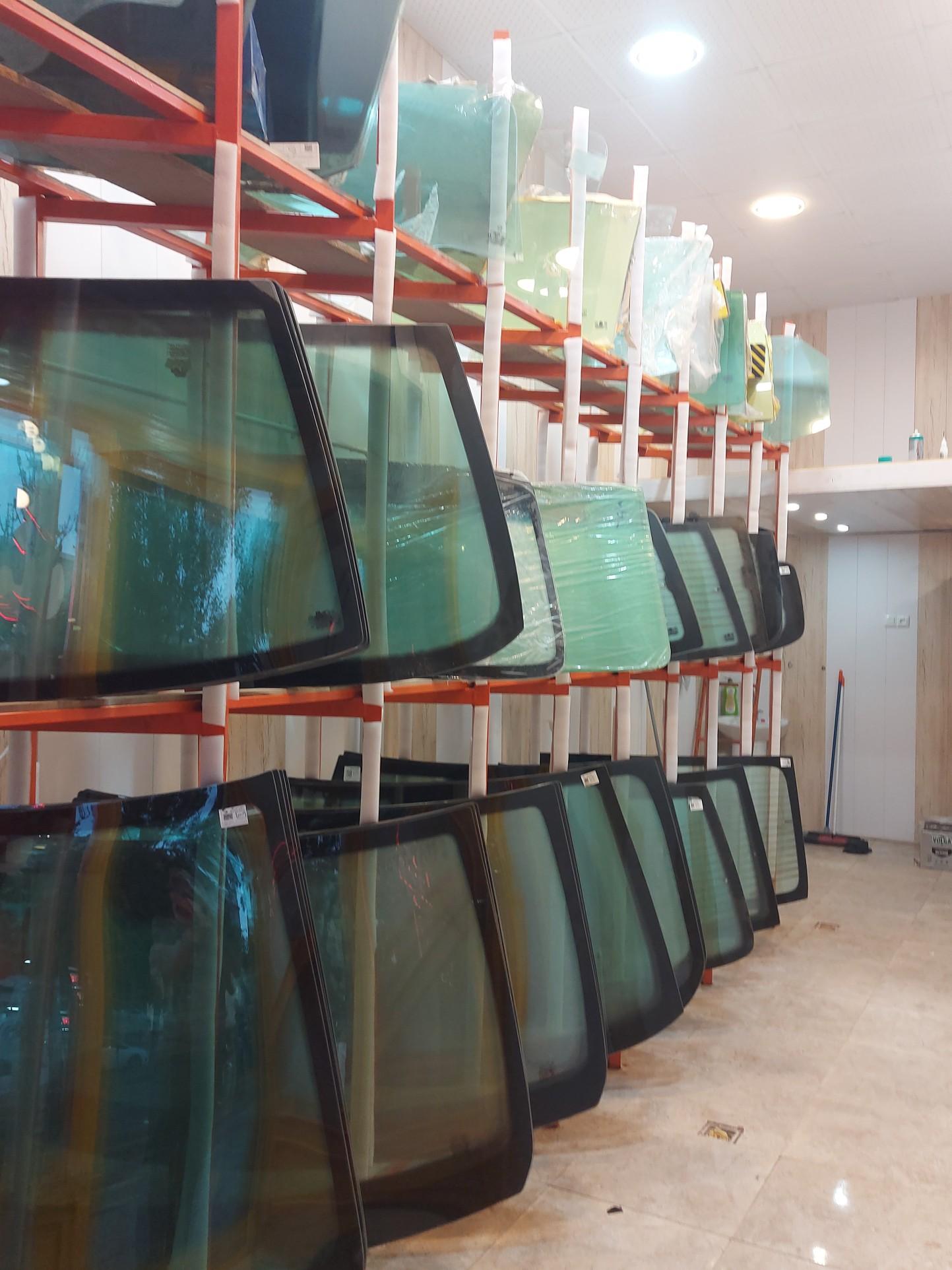 عکس شیشه اتومبیل هگمتانه