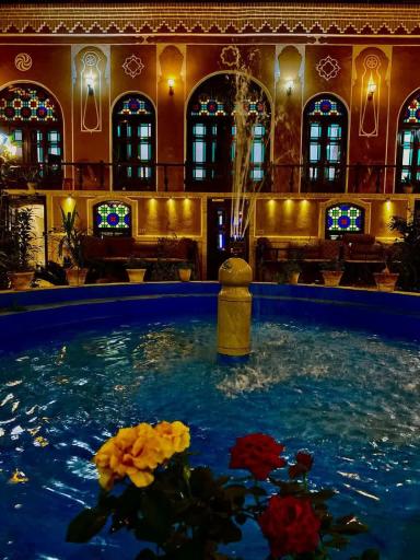 عکس هتل سنتی رز 