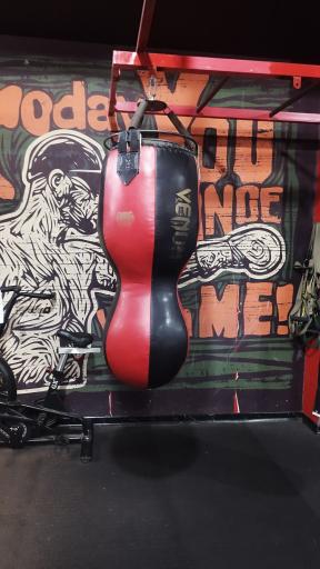 عکس Club Box  باشگاه بوکس بهروز اکسون