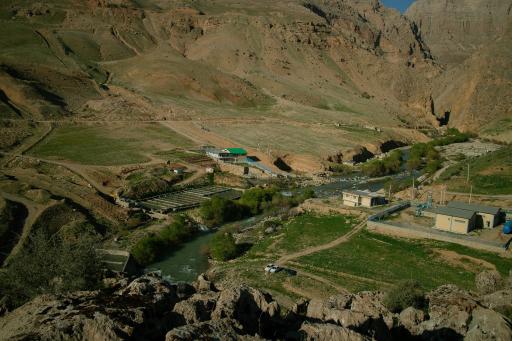 عکس چشمه باغ رستم