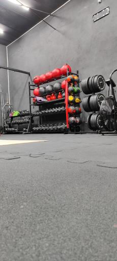 عکس باشگاه کراسفیت فرهاد عجم