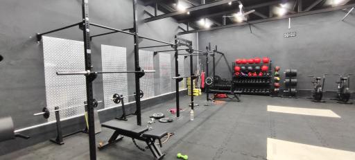 عکس باشگاه کراسفیت فرهاد عجم