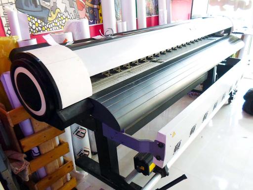 عکس تابلو سازی و چاپ و تبلیغات یازلان