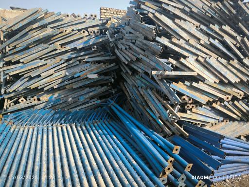 عکس فروشگاه تجهیزات بتن سیکا