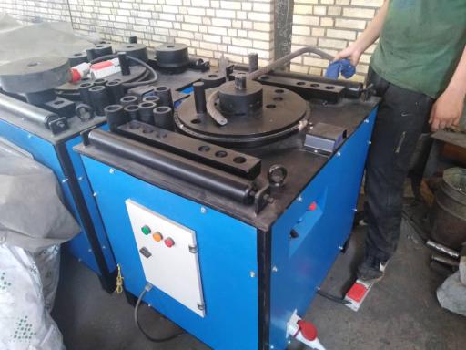 عکس فروشگاه تجهیزات بتن سیکا