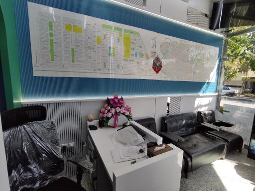 عکس مشاور املاک شکوه 