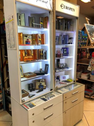 عکس لوازم التحریر مهرگستر شعبه 1