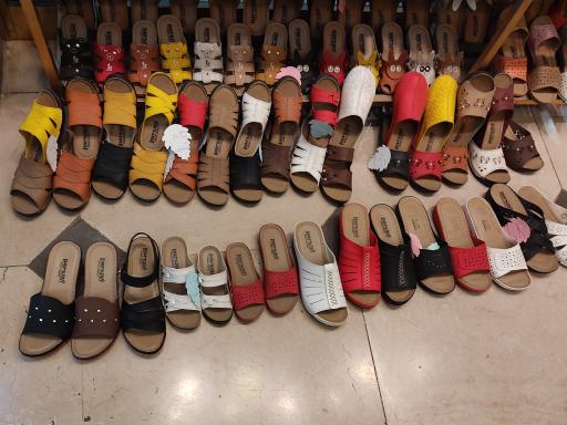 عکس گالری کفش شهریار 