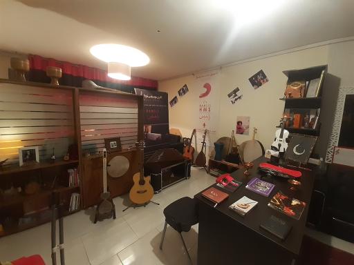 عکس آموزشگاه موسیقی آوای پرند و استودیو رامسیس