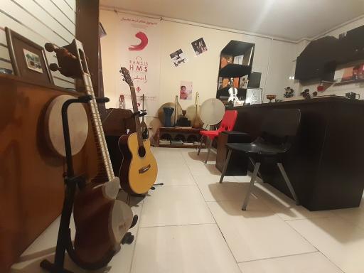 عکس آموزشگاه موسیقی آوای پرند و استودیو رامسیس