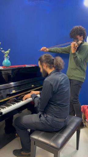 عکس آموزشگاه موسیقی نامیک