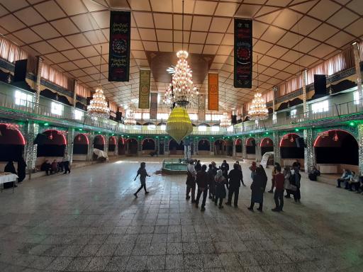 عکس حسینیه نور دار قاضی