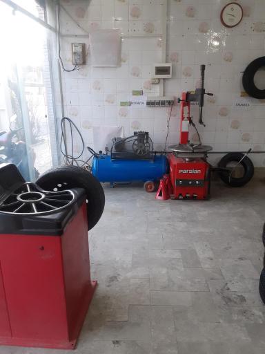 فروشگاه لاستیک قدسی 