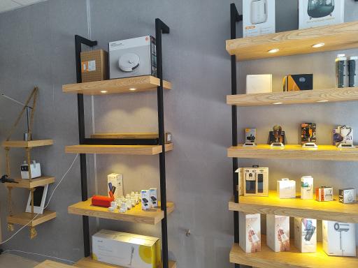 عکس نمایندگی محصولات شیائومی