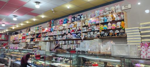 عکس شیرینی سرای نمونه