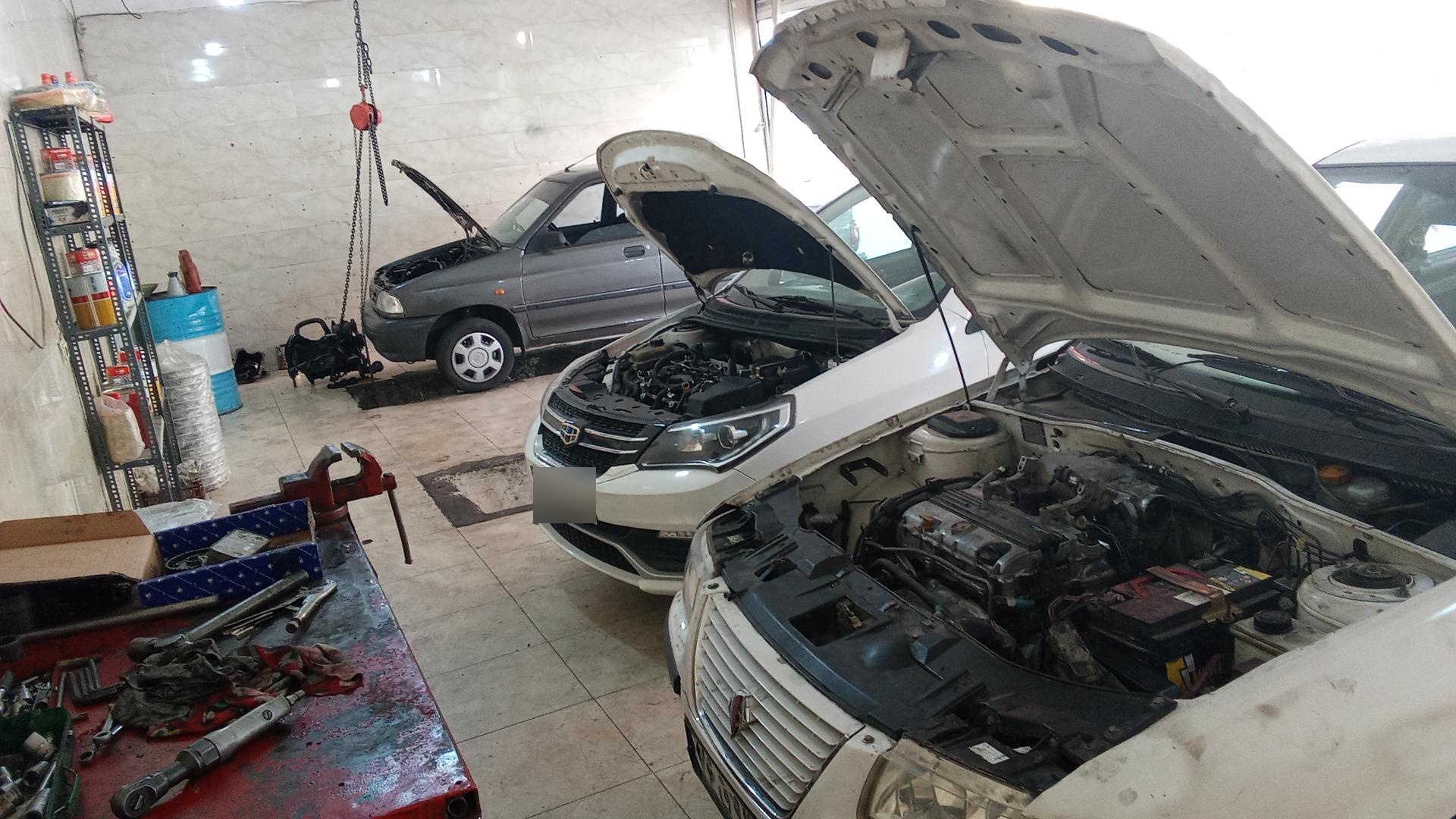 عکس مکانیکی و جلوبندی رضا