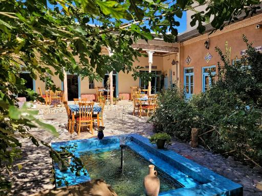 عکس هتل عمارت بوم گردی آنام