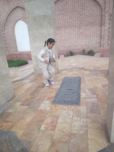 عکس آرامگاه پوریای ولی