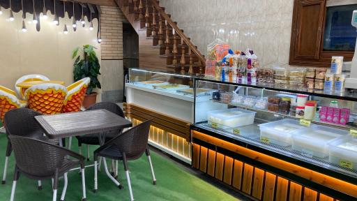 عکس لبنیات بستنی بابا تقی