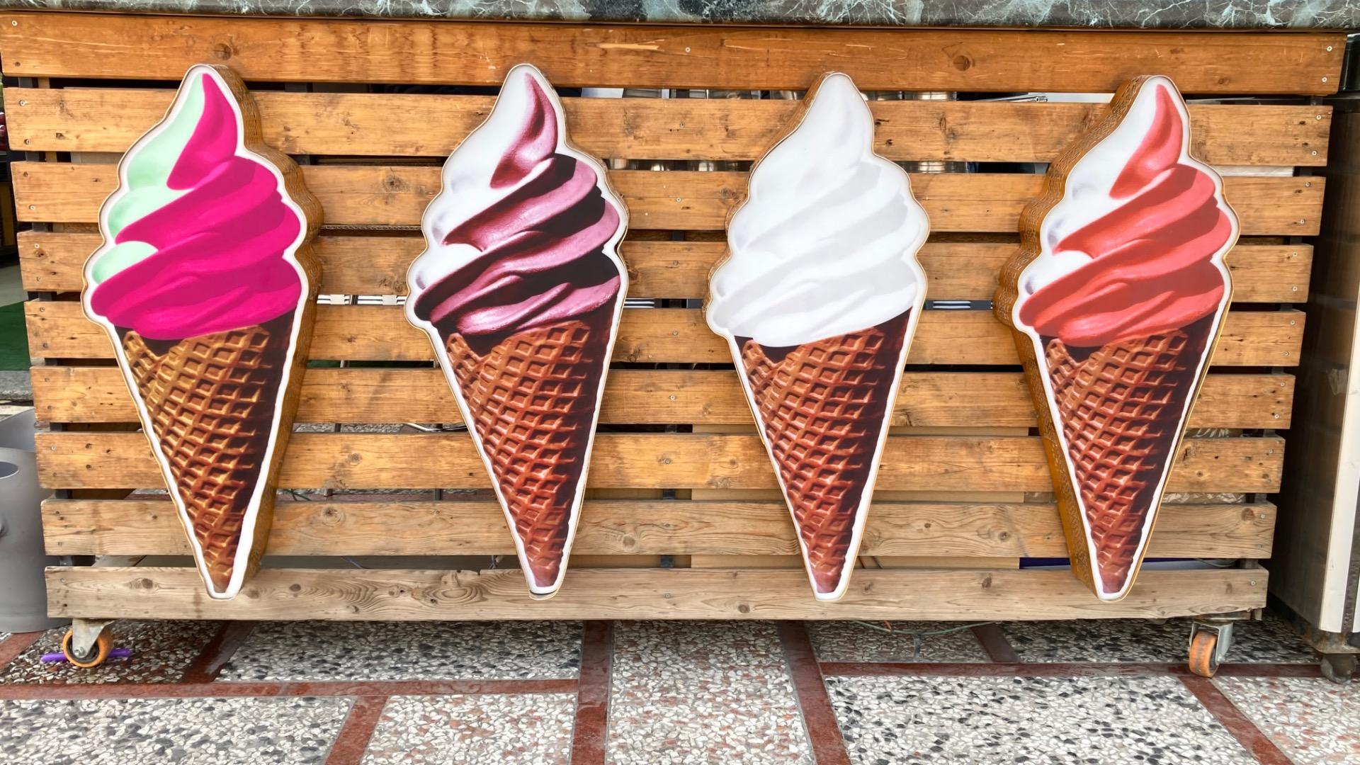 عکس لبنیات بستنی بابا تقی