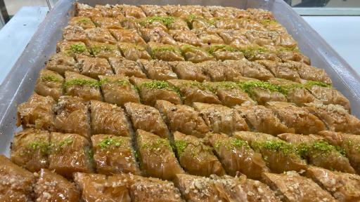 عکس لبنیات بستنی بابا تقی