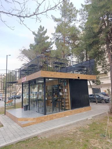 عکس کافه صبحانه رترو