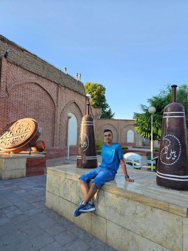 عکس آرامگاه پوریای ولی