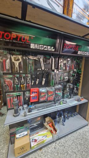 عکس فروشگاه پیچ و ابزار حاج میرزا 