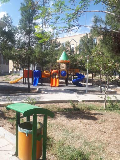 عکس پارک شهدای گایینی