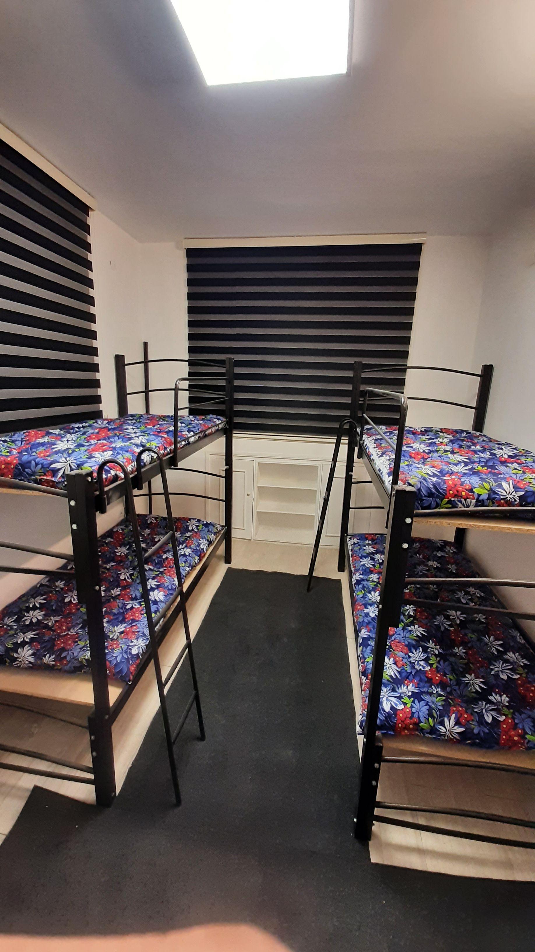 عکس خوابگاه نشاط