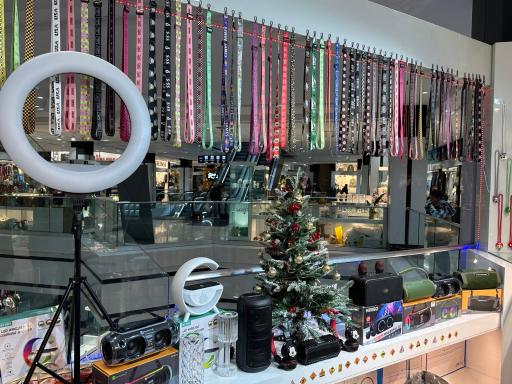 عکس فروشگاه موبی سام