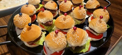 عکس کافه رستوران زاگرس