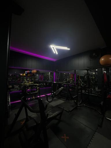 عکس باشگاه ورزشی اورانوس