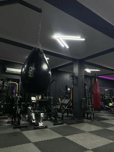 عکس باشگاه ورزشی اورانوس
