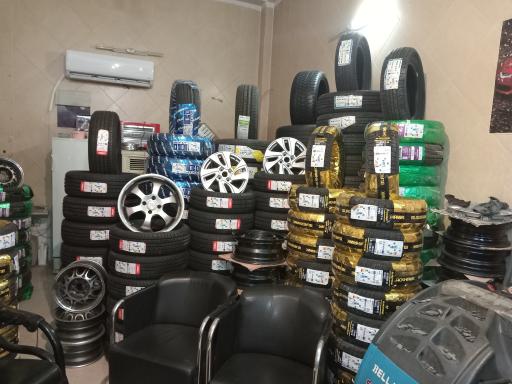 عکس فروشگاه لاستیک متقیان