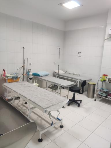 عکس درمانگاه خیریه طاها