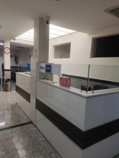 عکس درمانگاه خیریه طاها