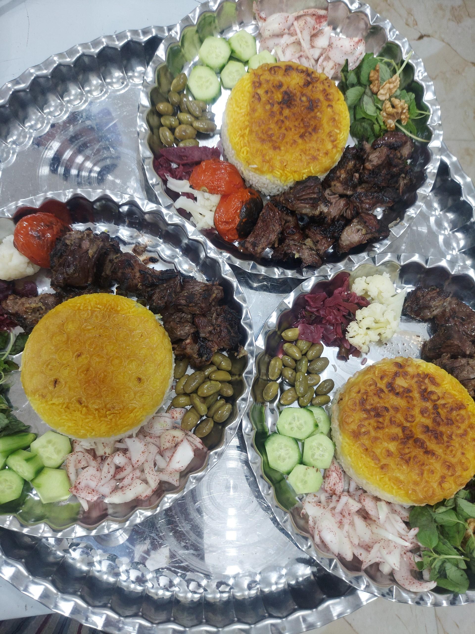 عکس باغ رستوران کوبار