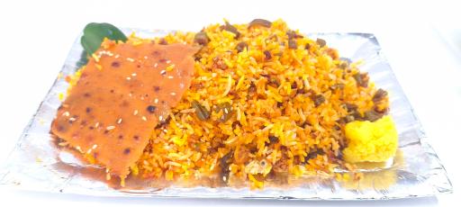 عکس غذای بیرون بر آنا