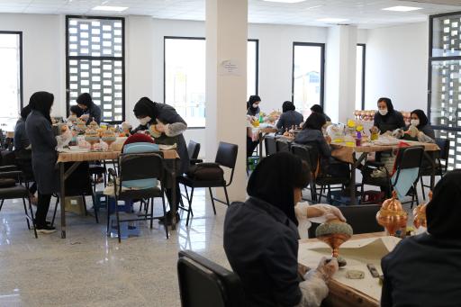 عکس کارخانه صنایع‌دستی آقاجانی نی