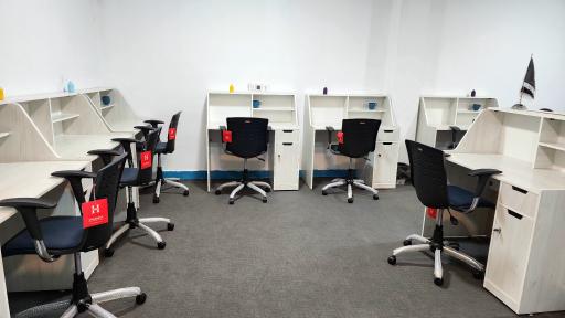 عکس سالن مطالعه اختصاصی رفیقا 