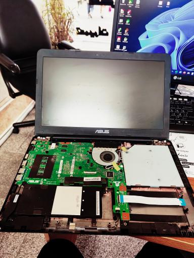 عکس تعمیرات پرینتر و کنسول بازی آرمان سرویس